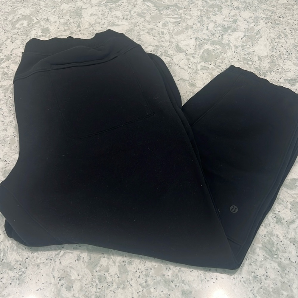 Men’s Lululemon sweat pants